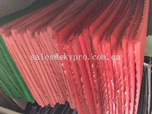 نعل خارجي من الإسفنج المتين والخفيف بألوان متنوعة ورقة إسفنجية EVA للنعال الشاطئية