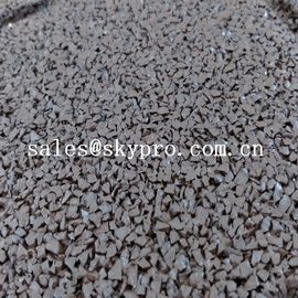 كروسفيت السلامة عزل الصالة الرياضية المتشابكة الأرضيات حصيرة بلاط المطاط للملعب في الهواء الطلق أو صالة الألعاب الرياضية في الأماكن المغلقة