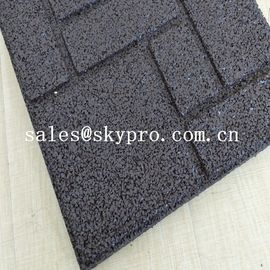 كروسفيت السلامة عزل الصالة الرياضية المتشابكة الأرضيات حصيرة بلاط المطاط للملعب في الهواء الطلق أو صالة الألعاب الرياضية في الأماكن المغلقة