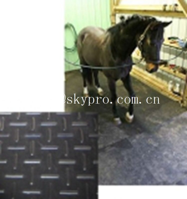 الحصان الأسود / البقرة المطاط مستقرة حصيرة القوام متغير على أعلى 3mm سميكة دقيقة.